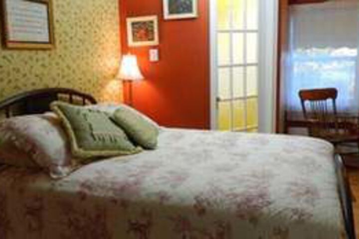 Room 4 of 14
