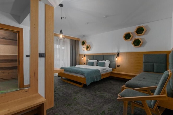 Photo of Forest Green & SPA