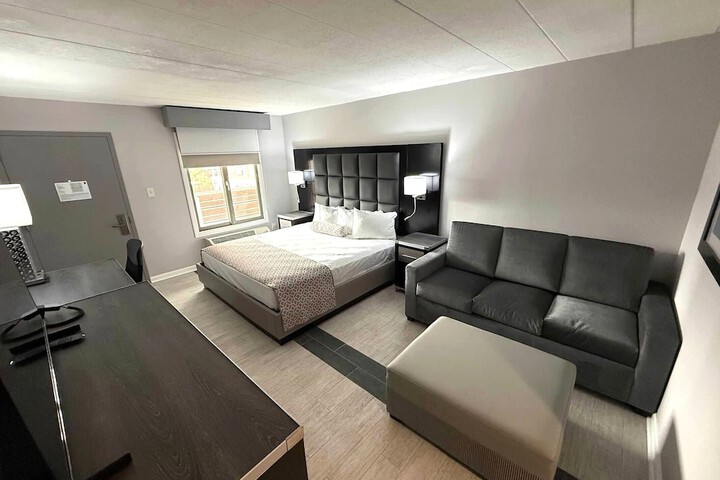 Room 10 of 31
