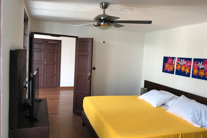 Room 20 of 53
