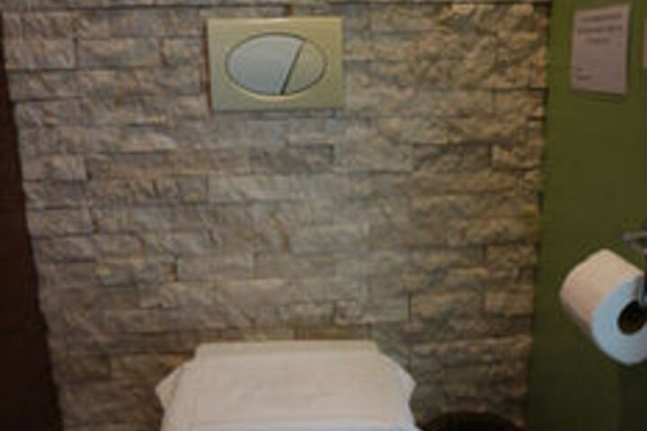 Room 3 of 34