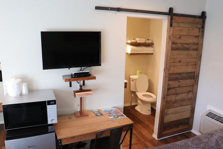 Room 6 of 48