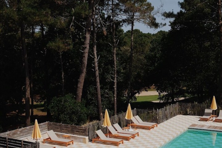Pool 35 of 69