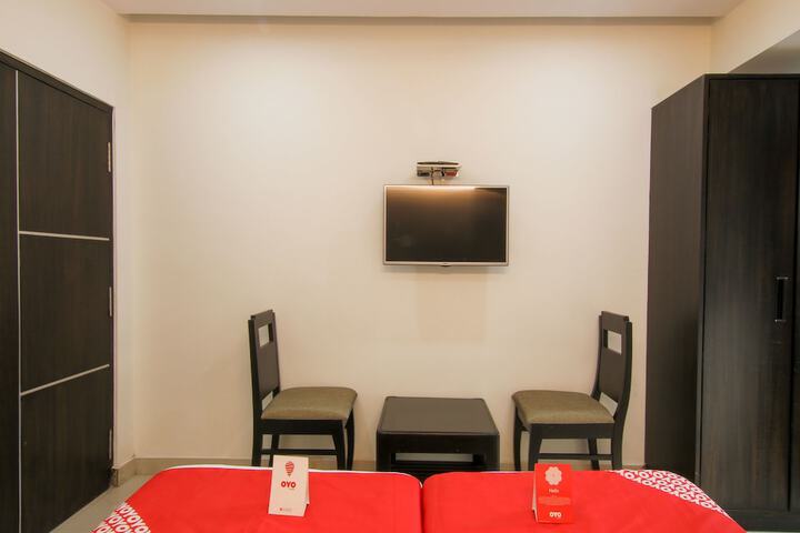Room 10 of 24