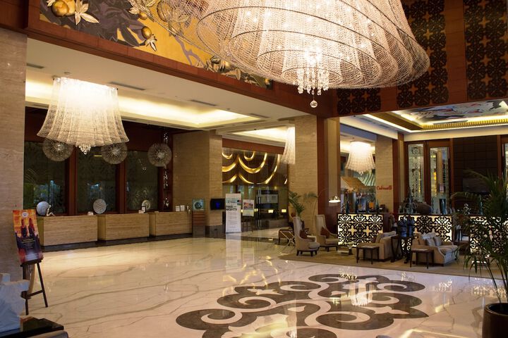 Hotel Interior 8 of 116