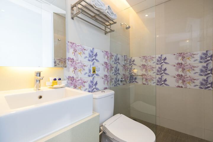 Clean Restrooms