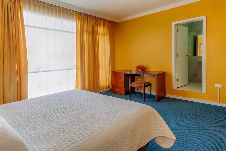 Room 8 of 26
