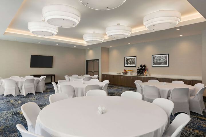Meeting facility