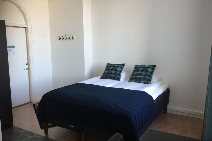 Room 12 of 78