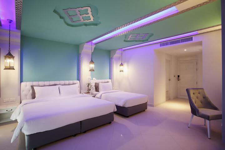Room 11 of 189