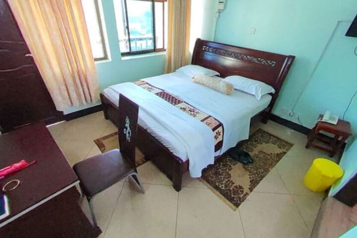 Room 26 of 82