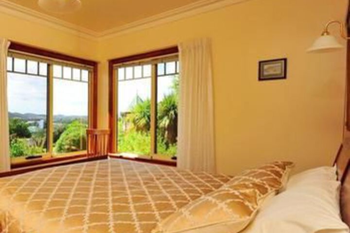 Room 9 of 21