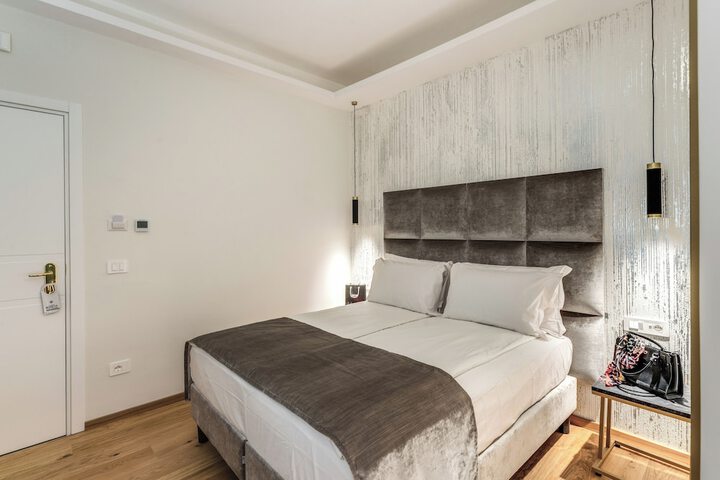 Room 16 of 59
