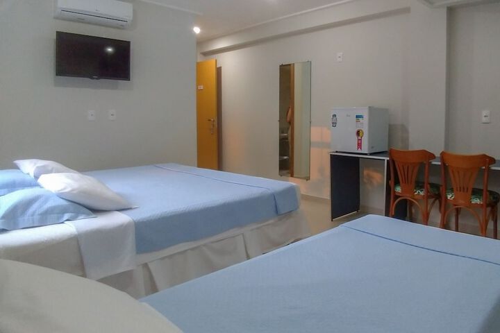 Room 32 of 60