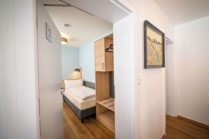 Room 11 of 51