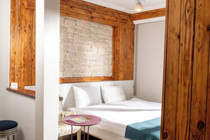 Room 21 of 46