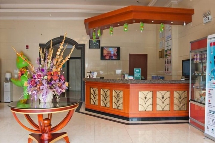 Hotel Interior 4 of 35