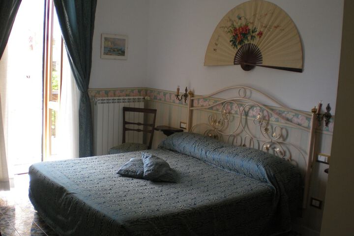 Room 7 of 39