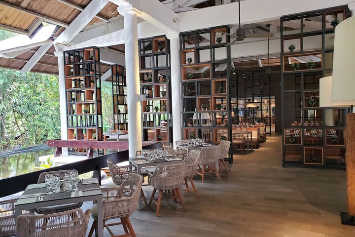 Dining 205 of 322