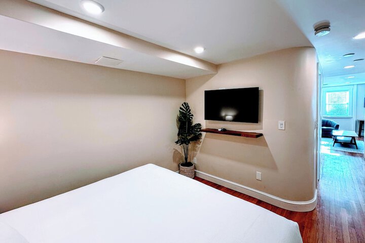 Room 38 of 99