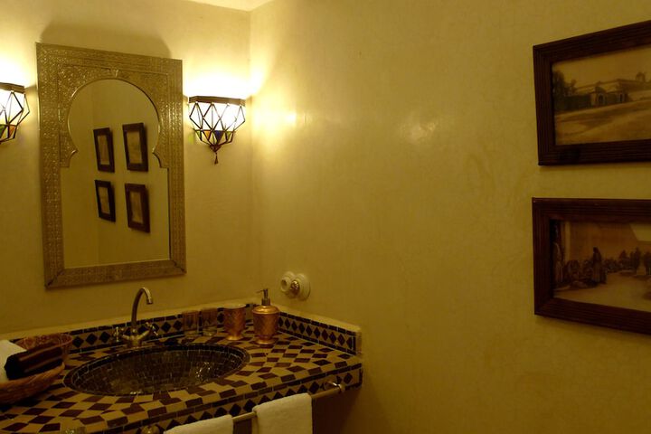 Room 68 of 119