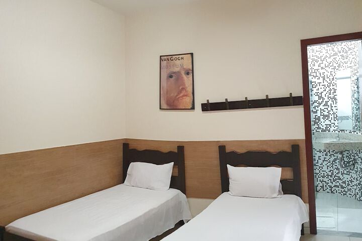 Room 30 of 67