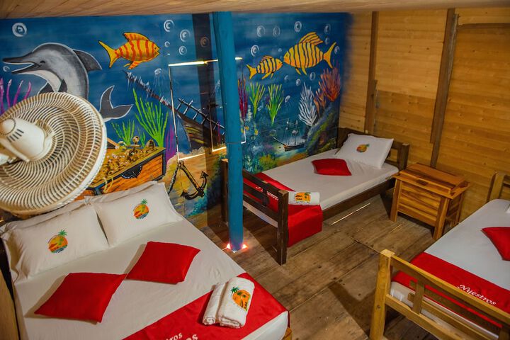 Room 4 of 20