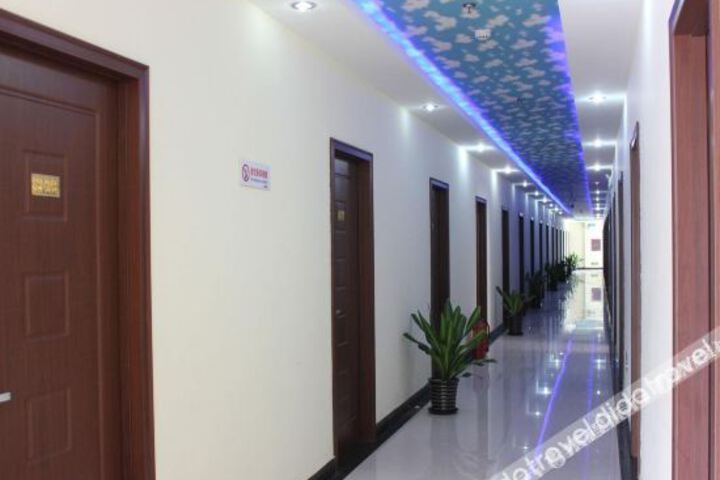 Hotel Interior 7 of 18