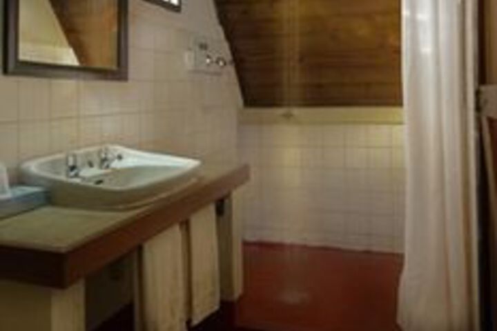 Room 2 of 45