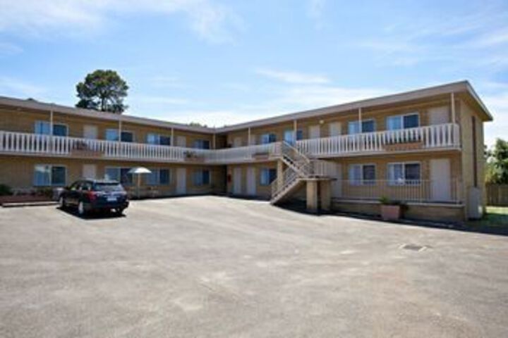 Hotel 8 of 43