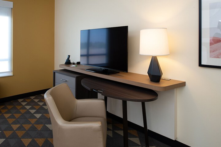 Room 25 of 66