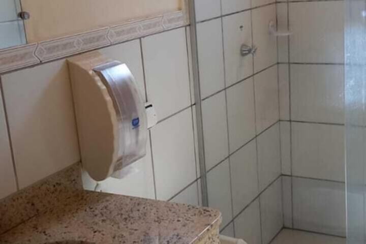 Room 6 of 20