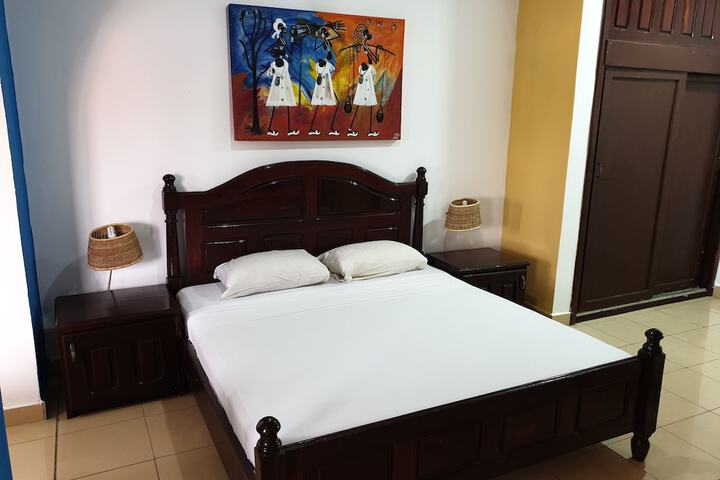 Room 16 of 104