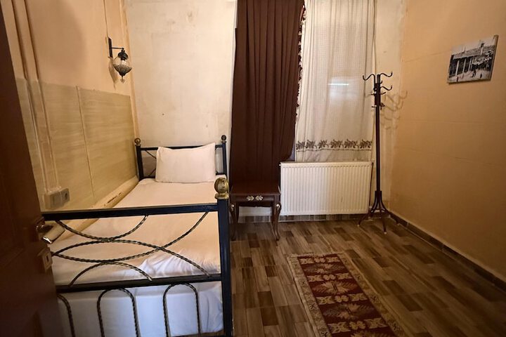 Room 29 of 57