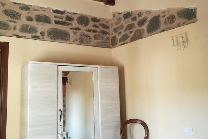 Room 12 of 39