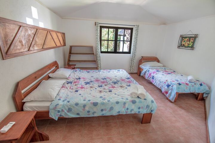 Room 17 of 79