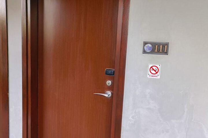 Room 15 of 66