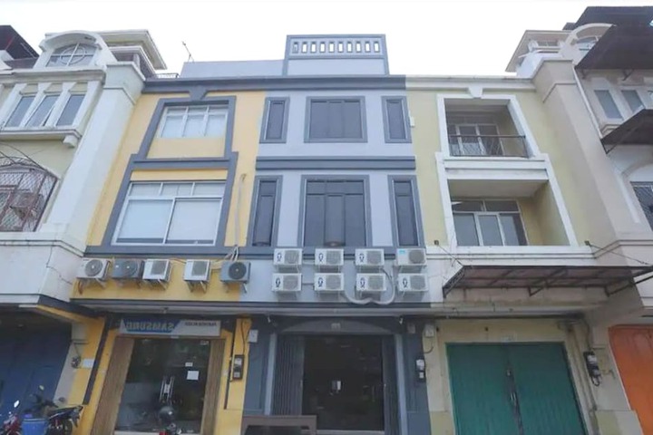 OYO Life 92883 Kost Ratana Cengkareng Syariah