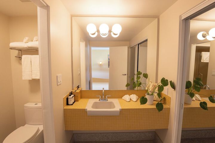 Room 45 of 87