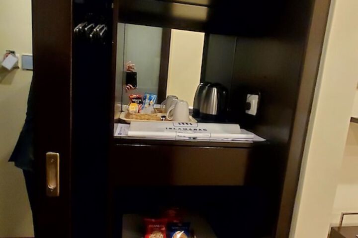 Room 34 of 58