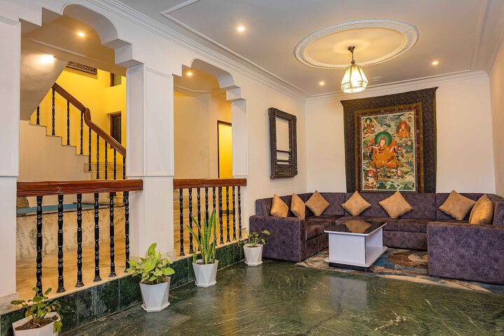 Hotel Interior 4 of 91