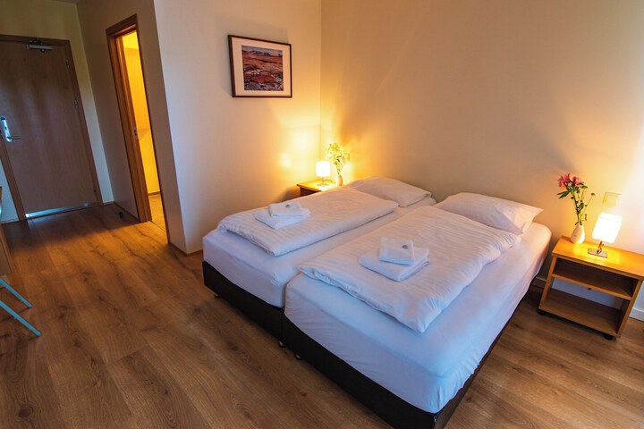 Room 9 of 40