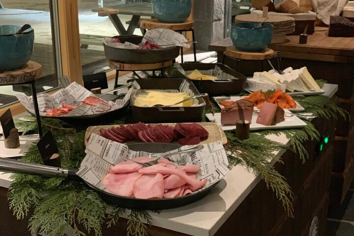 Dining 50 of 83