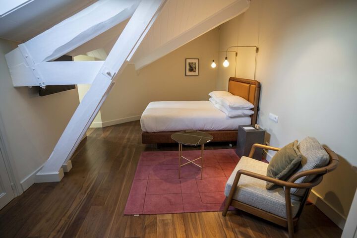 Room 29 of 70