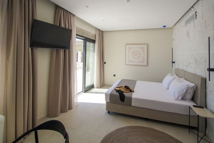 Room 56 of 186
