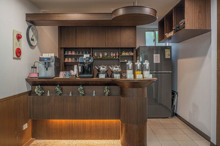 Breakfast/Coffee Service 194 of 263