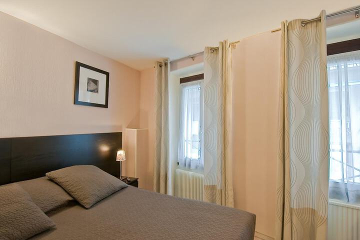 Room 16 of 35