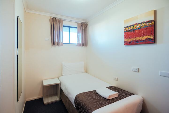 Room 30 of 79