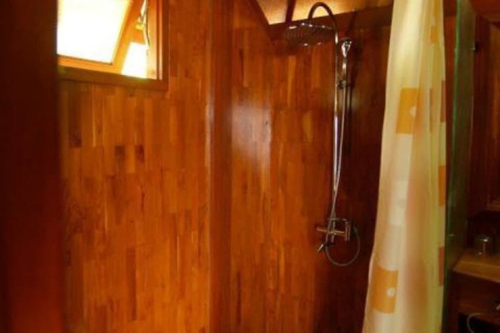 Room 11 of 41