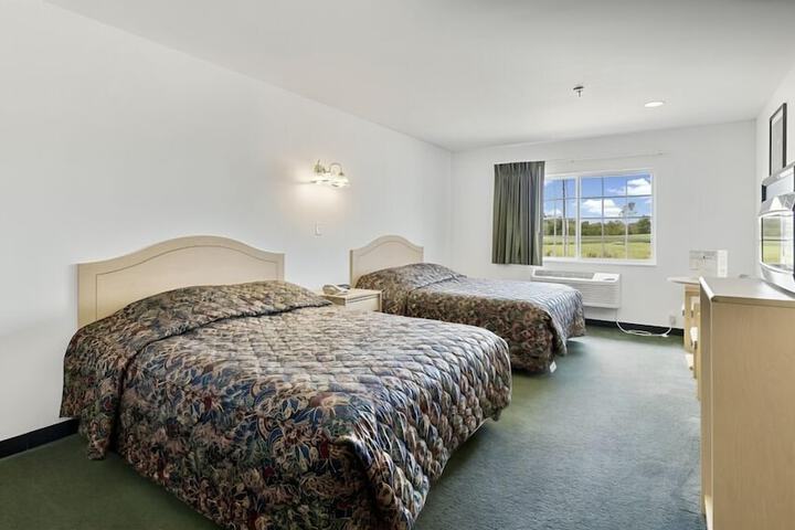 Standard Room, King or Two Doubles (1 of 3)